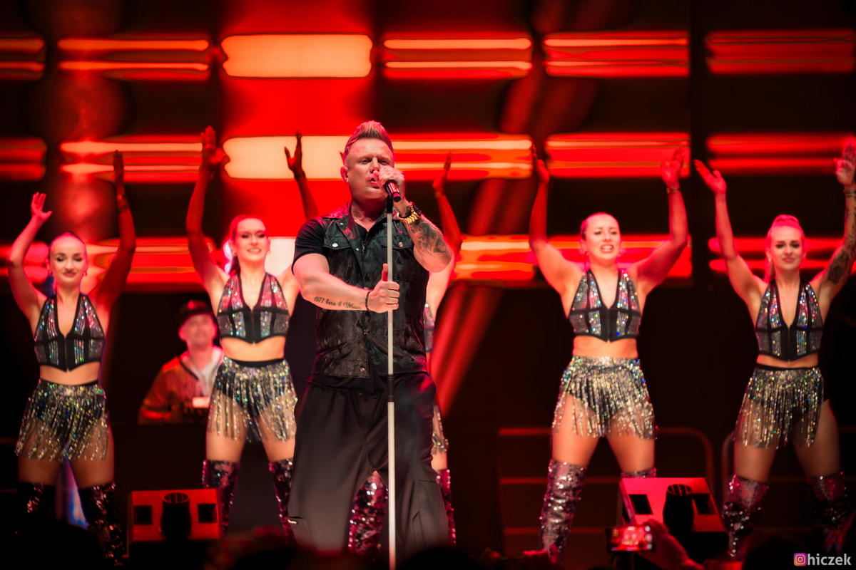 Taneczny Spodek - swiatla i efekty